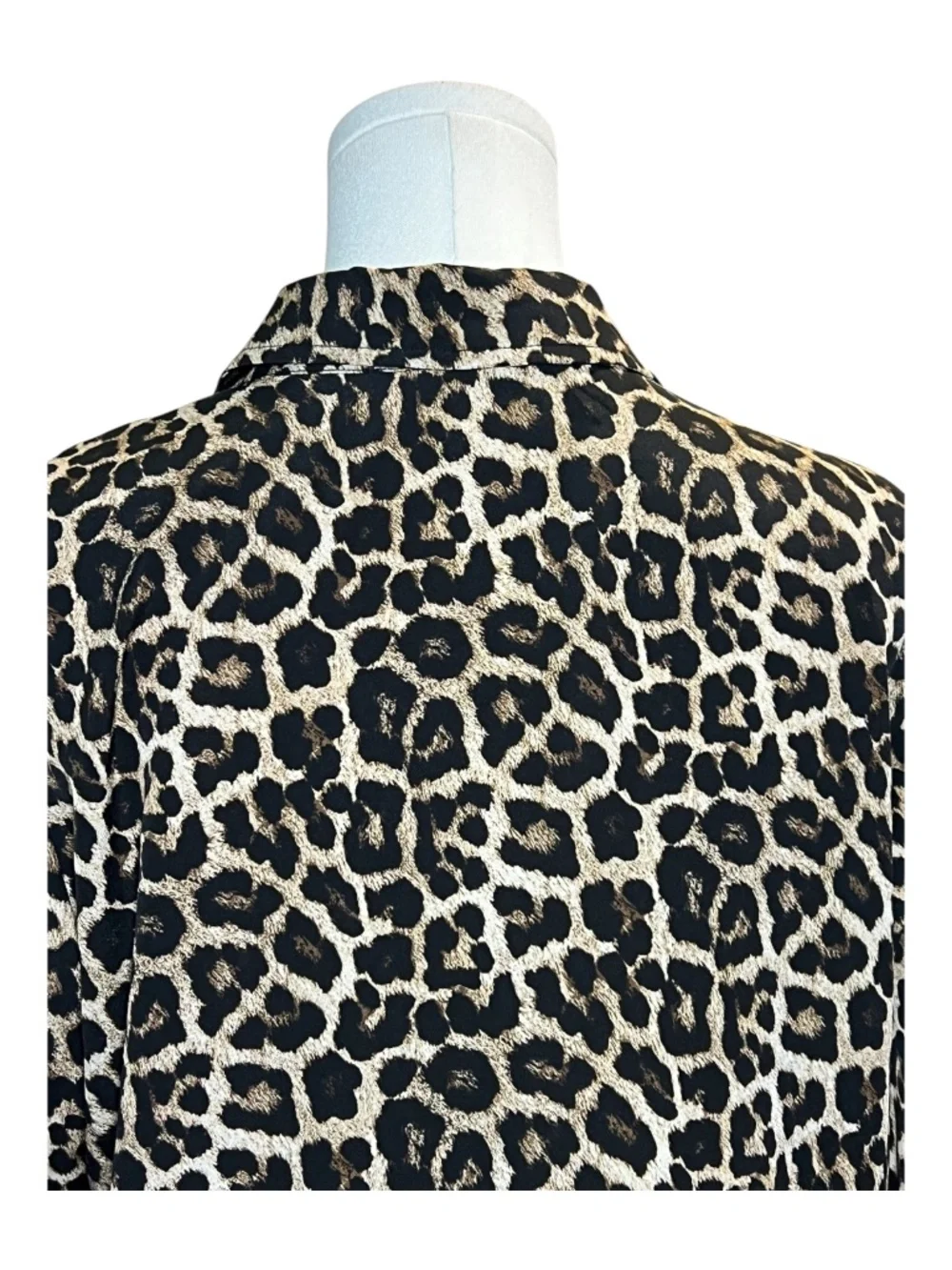 EUC+ Michael Kors leopard print zip front blouse | size L